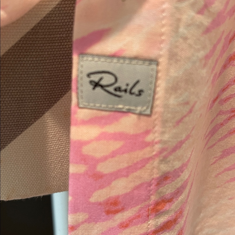 Rails Josephine Reef Luxury Pink Button Down Shirt Size M - Picture 4 of 7